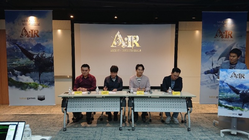 크래프톤 조두인 기획총괄디렉터(왼쪽부터), 채종득 개발실장, 김형준 총괄개발PD, 카카오게임즈 김상구 PC퍼블리싱본부장이 질의응답에 참여하고 있다.