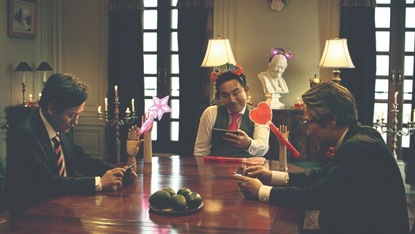 LG유플러스(대표 하현회)의 U+5G 광고 ‘손병호 게임’편이 유튜브 게재 16일 만에 1000만뷰를 돌파하며 선풍적인 인기를 끌고 있다. / 사진 제공 = LG유플러스