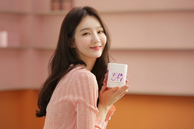 빙그레 비바시티 대표 모델 강민경 / 사진 제공 = 빙그레