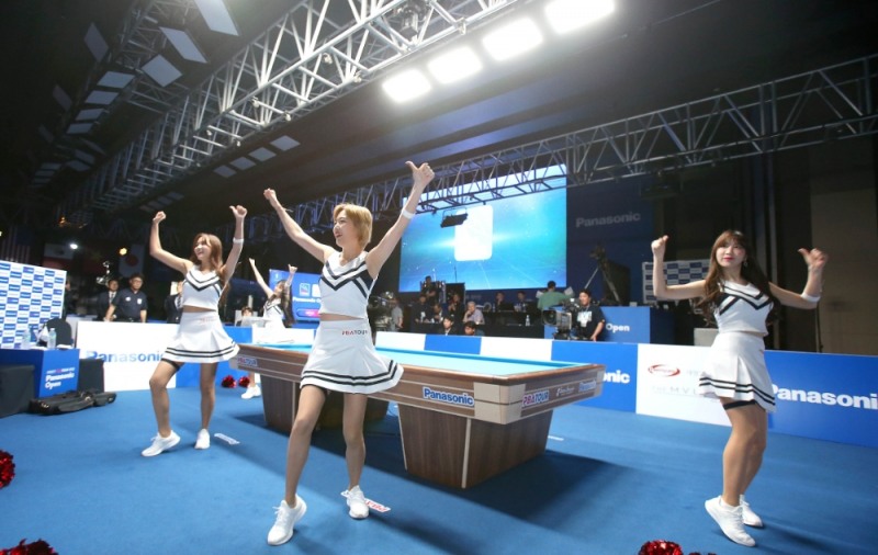 PBA투어 개막경기 때 진행된 치어리더 축하공연 모습. 사진_PBA제공