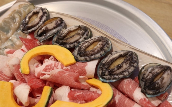 사진 = 금화전복 전복삼합구이