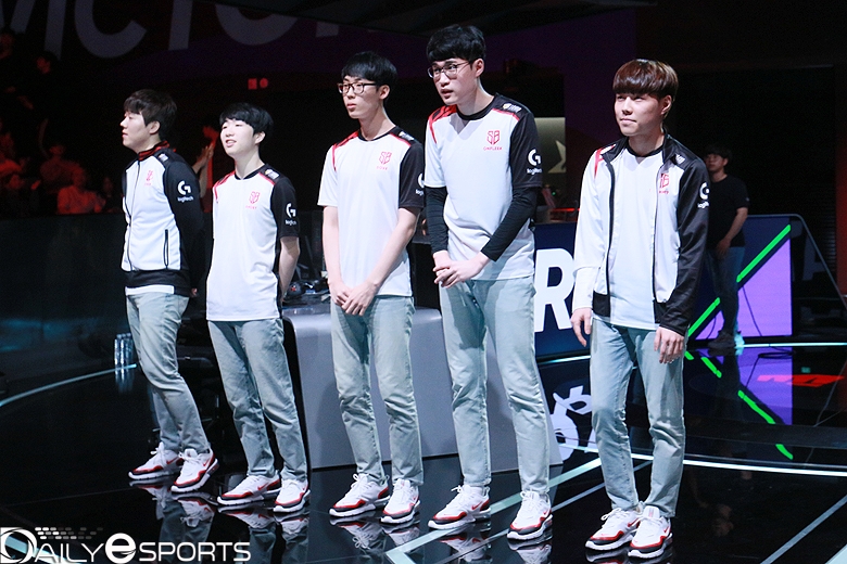 샌드박스 게이밍.