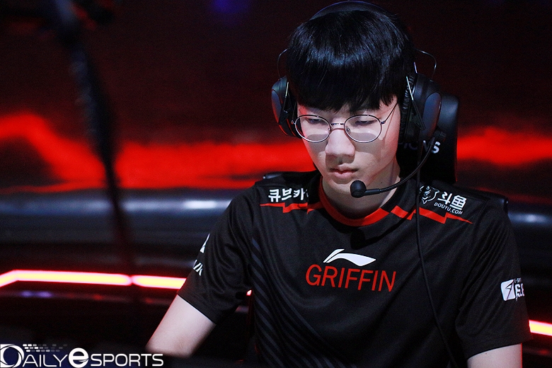 그리핀의 원거리 딜러 '바이퍼' 박도현.