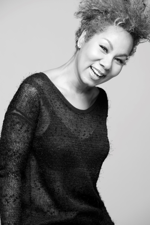 KEB하나은행, 인비테이셔널 마지막 날 '국민 디바' 인순이 미니콘서트 진행