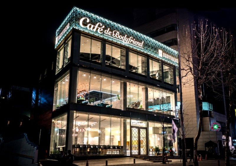 안마의자브랜드 바디프랜드, 복합힐링공간 ‘카페 드 바디프랜드 청담’ 눈길