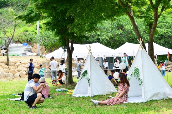 오는 15일 메타세쿼이아길에서 '담빛 소풍마켓'을 개최했다./사진=담양군