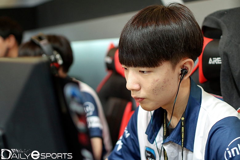 OGN 엔투스 에이스의 '미키' 김다현.