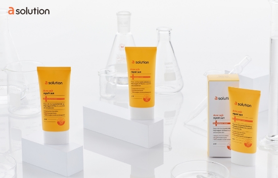에이솔루션 아크네 세이프 리페어 선 / 사진 제공 = 애경산업