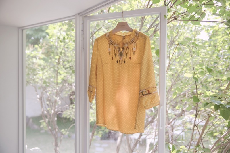 세정 올리비아로렌, 이국적인 분위기의 에스닉 바캉스룩 선보여