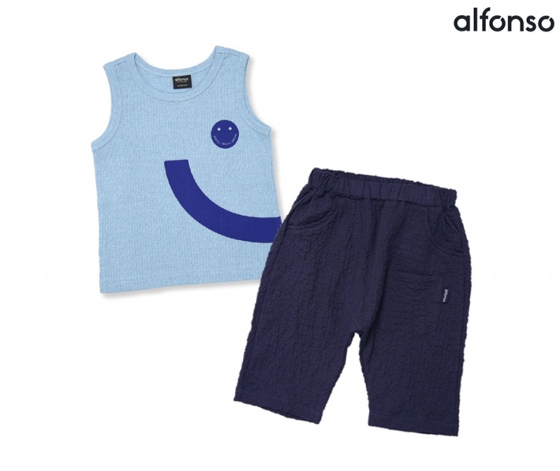 알퐁소 ‘스마일 나시 티셔츠’, ‘흥행보장 7부 팬츠’.(사진=제로투세븐)