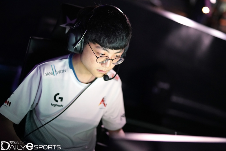 담원 게이밍의 미드 라이너 '쇼메이커' 허수.