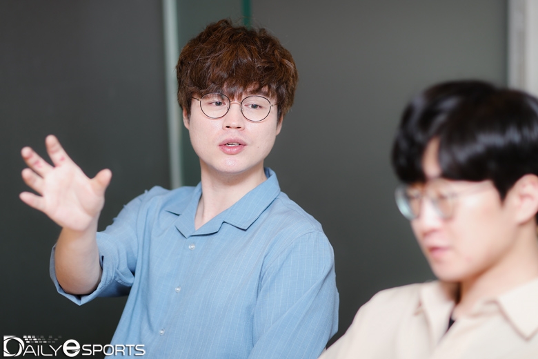 김대겸 해설 위원.