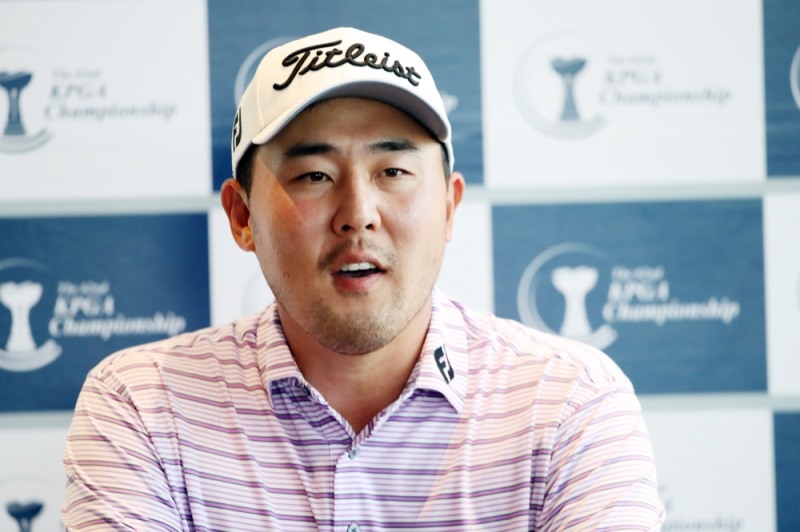 "여기서 멈추고 싶지 않다. 몇 번 더 우승하고 싶다"고 한 이원준.