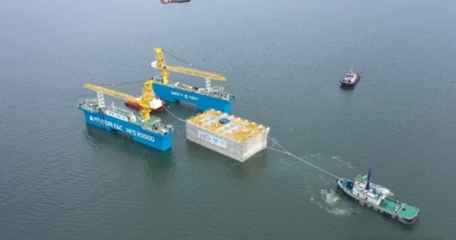 현대건설, 싱가포르 '투아스 핑거3' 케이슨 진수식