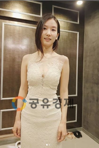 보고도 믿기지않는 바디라인...안미나, 그저 부러울 뿐