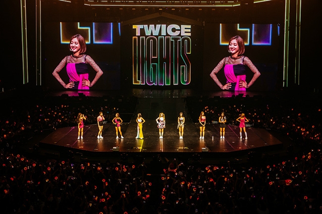 트와이스, 2019 월드투어 아시아 공연 성료…미국 LA 및 북미 투어 출발