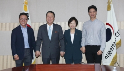 박용만 상의 회장 "공유주방 승인, 식약처 결정 감사"