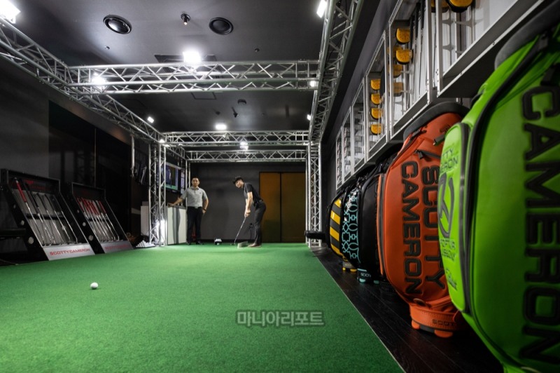 세계 최고 수준의 퍼터 피팅 서비스를 제공하는 스카티 카메론 퍼터 스튜디오-서울. 사진제공=타이틀리스트