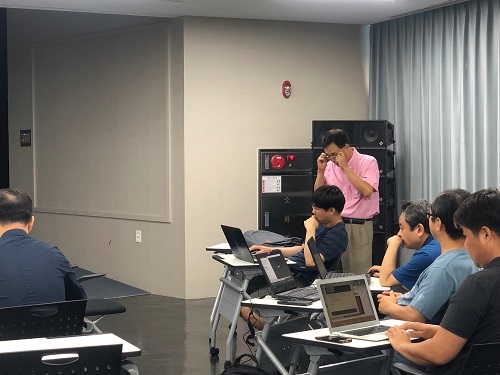 ‘블록체인하이퍼레저 패브릭 실습 특강’, 엘라마체인 알렉스 박사 주재로 진행