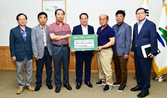 대한한돈협회 담양지부가 1200만원 상당의 돼지고기 2307kg을 기탁하였다./사진=담양군