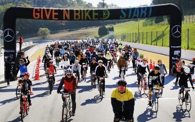 벤츠코리아, '기브앤바이크' 기부 자전거대회 개최