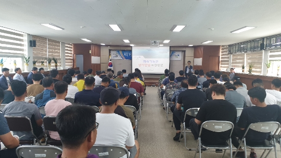 완도군은 지속가능한 양식 산업을 육성하기 위해 지난 7월 24일부터 26일까지 전 읍·면의 어업인을 대상으로 교육을 실시했다./사진=완도군