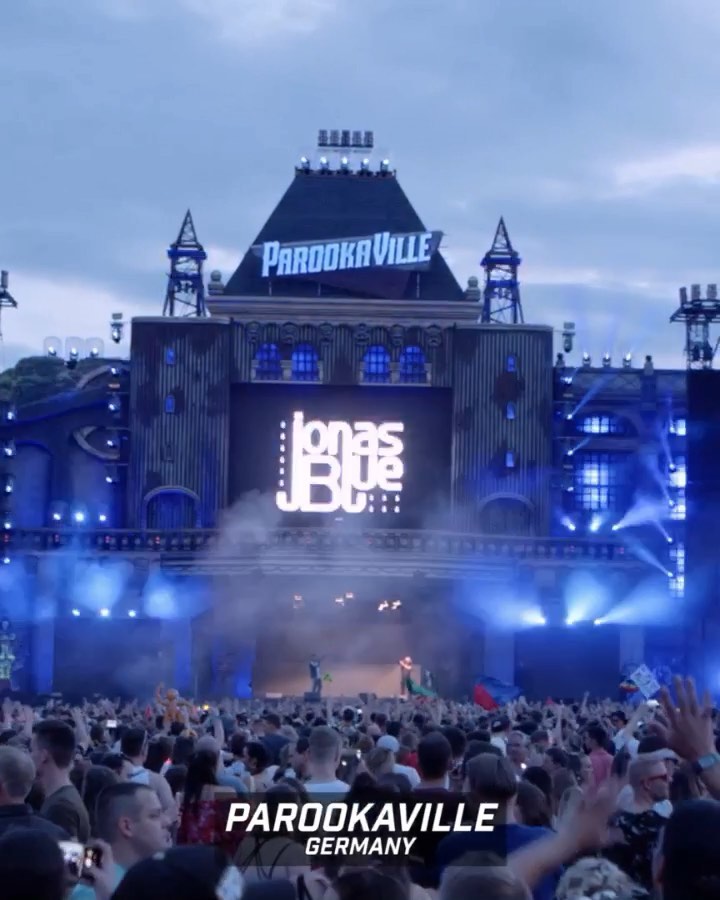 사진출처=조나스블루SNS캡처