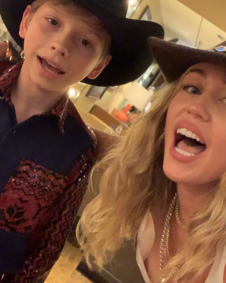 사진출처=마일리사이러스인스타그램