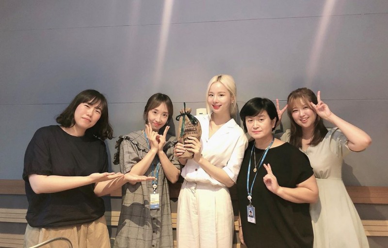 사진=솔지이엑스아이디SNS