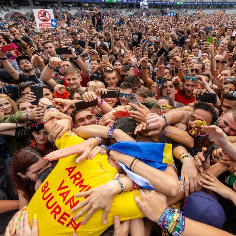 사진=아민반뷰렌SNS캡처