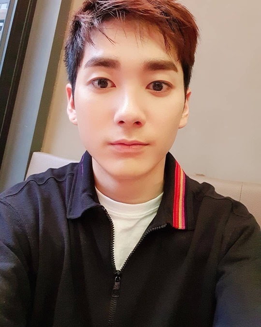 아론인스타그램