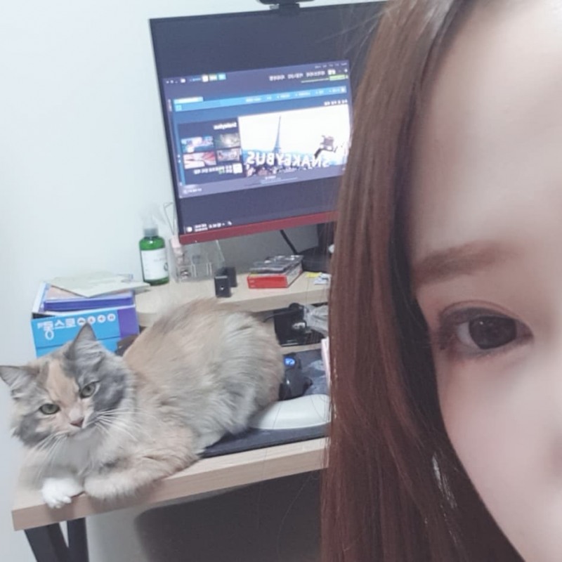 사진출처=지라라SNS캡처