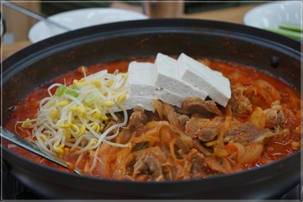 서울대입구 샤로수길 맛집 '우리가참김치' 가성비의 한식밥상을 제공