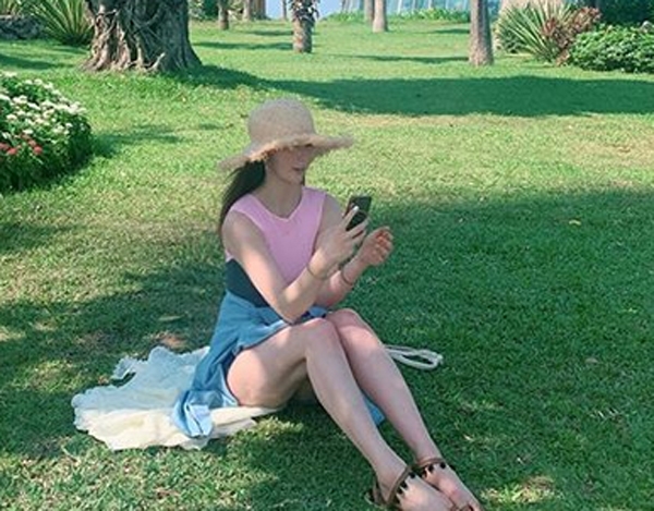 ‘안혜경’이 이날 하루 대중들의 집중적인 스포트라이트를 받고 있다. / 출처 에스엔에스