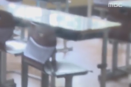 ‘충북 여교사’ 사건이 온라인에서 갖가지 잡음을 몰고 있다 / 출처 엠비씨화면