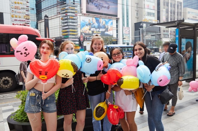 “LA·하라주쿠 등 글로벌 주요 도시 접수 라인프렌즈…이제는 강남”