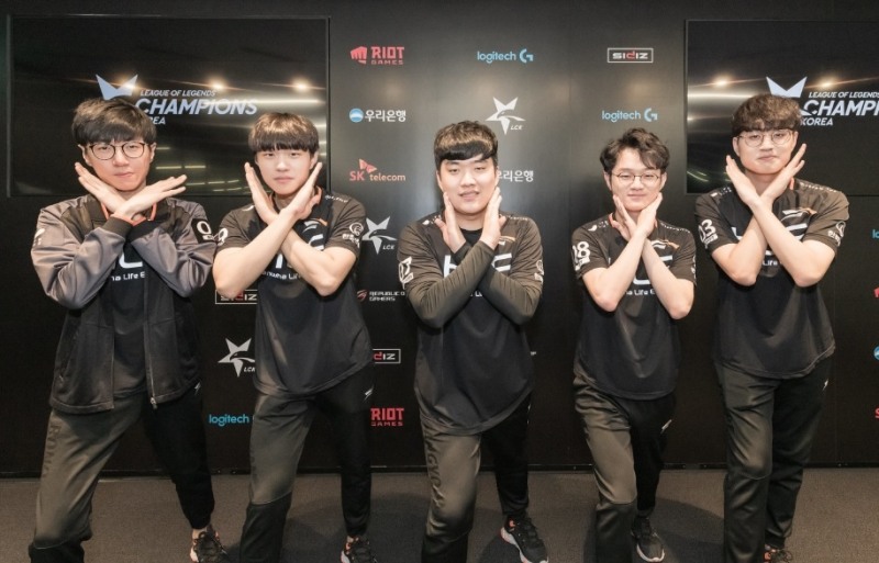 SKT의 연승 행진에 제동을 건 한화생명 선수들(사진=라이엇 게임즈 제공).