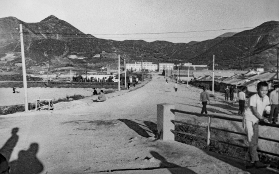 1969년 법원가는 길 농장다리/사진=광주광역시
