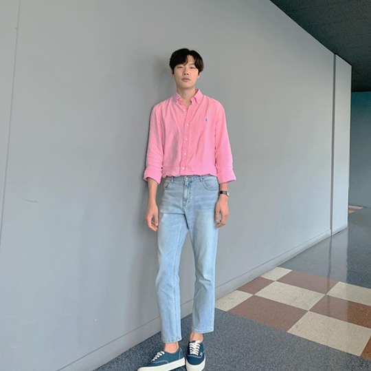 류준열(사진=인스타그램캡처)