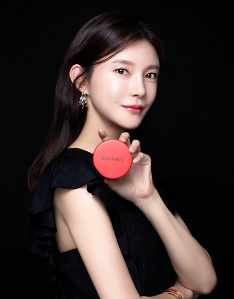 배우 차예련, SNS에 공개된 애정템 '진동쿠션'에 시선집중