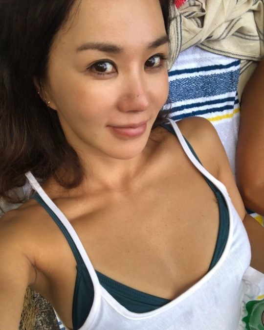 엄정화(사진=인스타그램캡처)