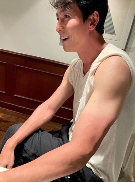 정우성(사진=아티스트컴퍼니인스타그램캡처)