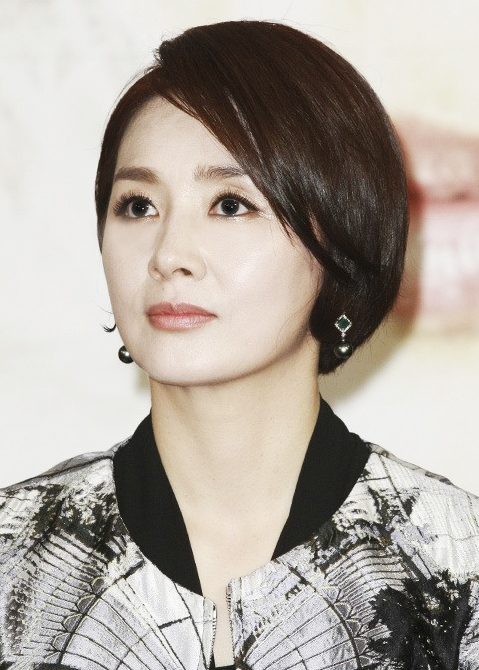 tvN새금요드라마쌉니다천리마마트에출연하는배우이응경사진제공=한아름컴퍼니