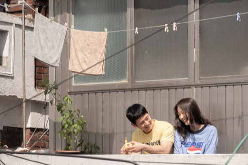 CGV아트하우스제공