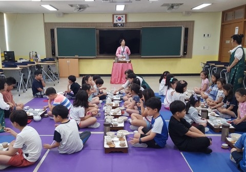 한국문화원연합회, 어르신 동아리 ‘전통 문화 전파 활동’ 지속적 지원