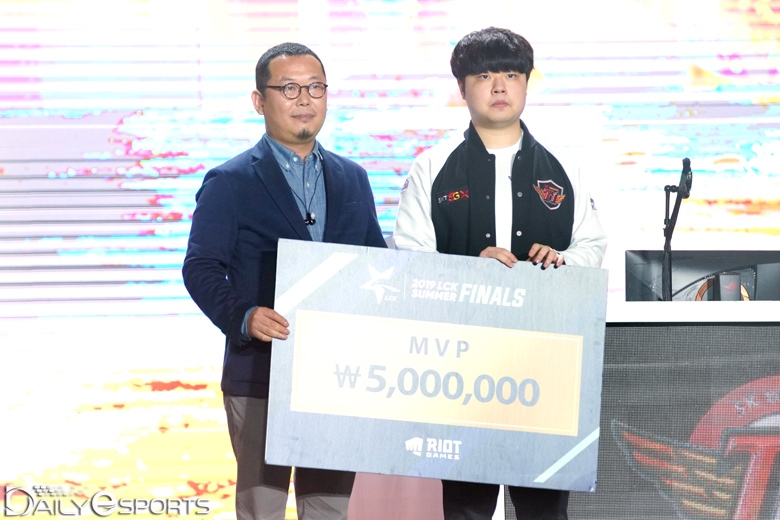 SKT '클리드' 김태민, 결승전 MVP '영광'