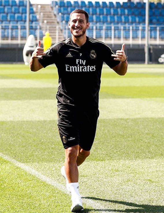 에당아자르인스타그램