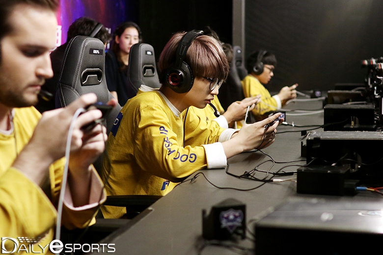 고스트 아울 게이밍.