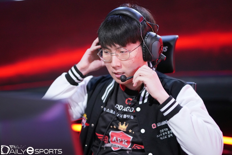 올해 LCK 아레나에서 처음으로 일라오이를 꺼내든 '익수' 전익수.