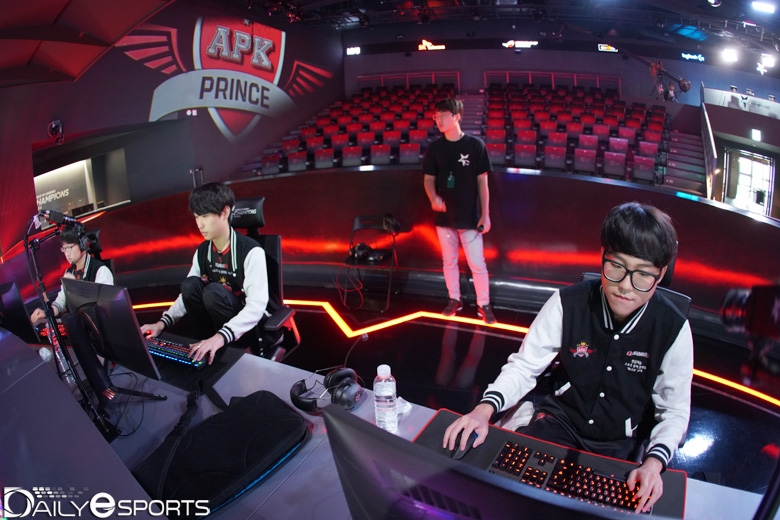 승자전에 진출한 APK 프린스.